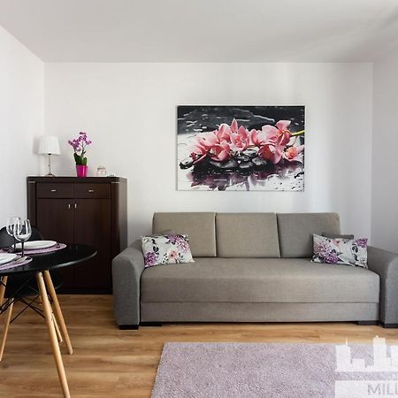 Jm Millennium Union Apartment Варшава Екстериор снимка
