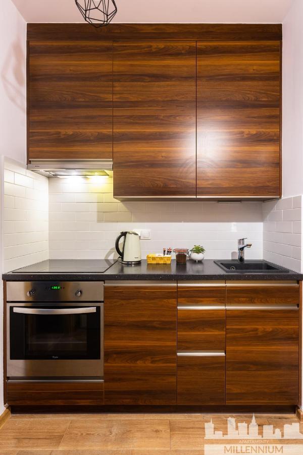 Jm Millennium Union Apartment Варшава Екстериор снимка