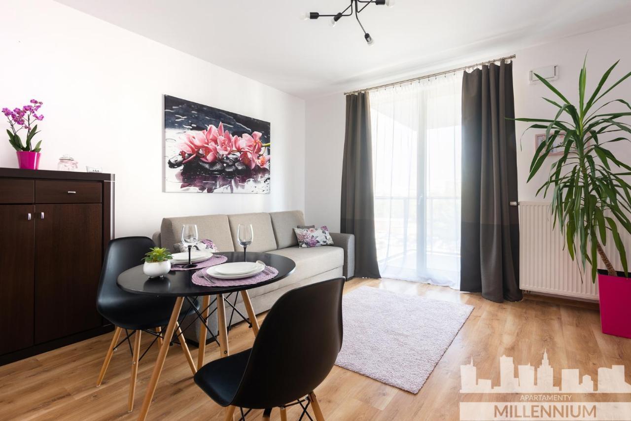 Jm Millennium Union Apartment Варшава Екстериор снимка