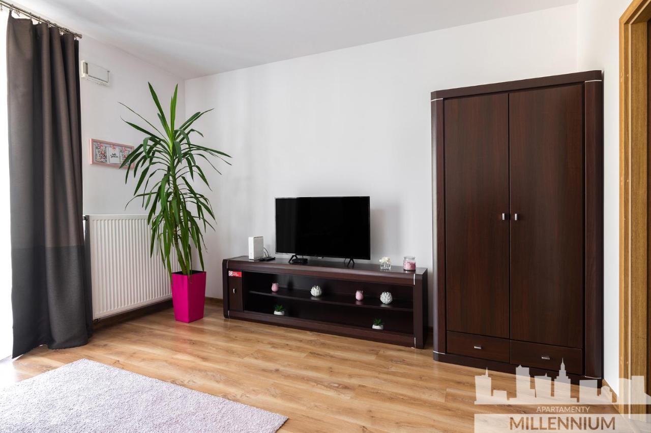 Jm Millennium Union Apartment Варшава Екстериор снимка