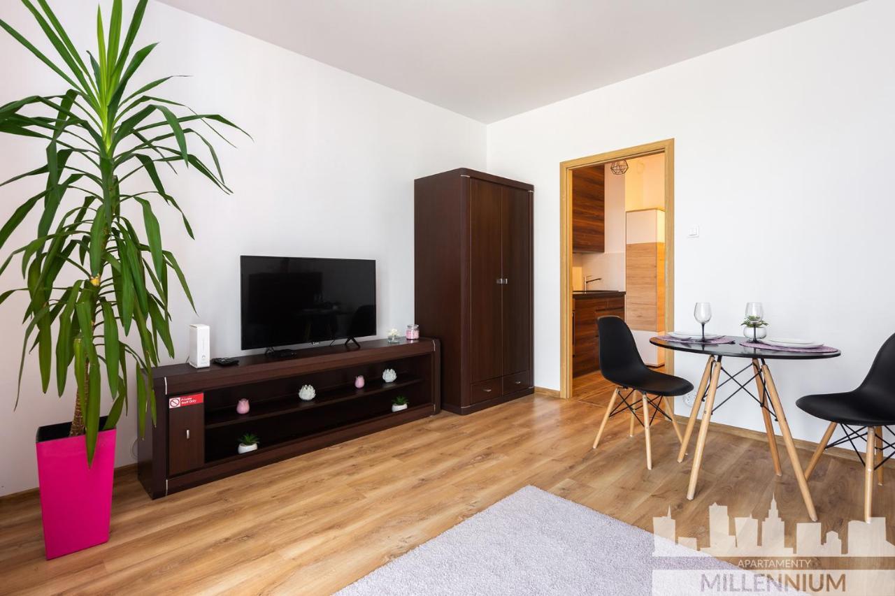 Jm Millennium Union Apartment Варшава Екстериор снимка